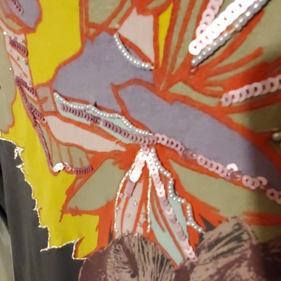 Top - Picture 4 of 8